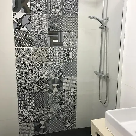Διαμέρισμα Turyva Tarongers 5 - Modern 1-bed & 5 Min To